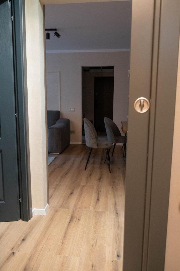 Cosy 2 Rooms Apartment In The Center Of The City Bucureşti Exterior foto