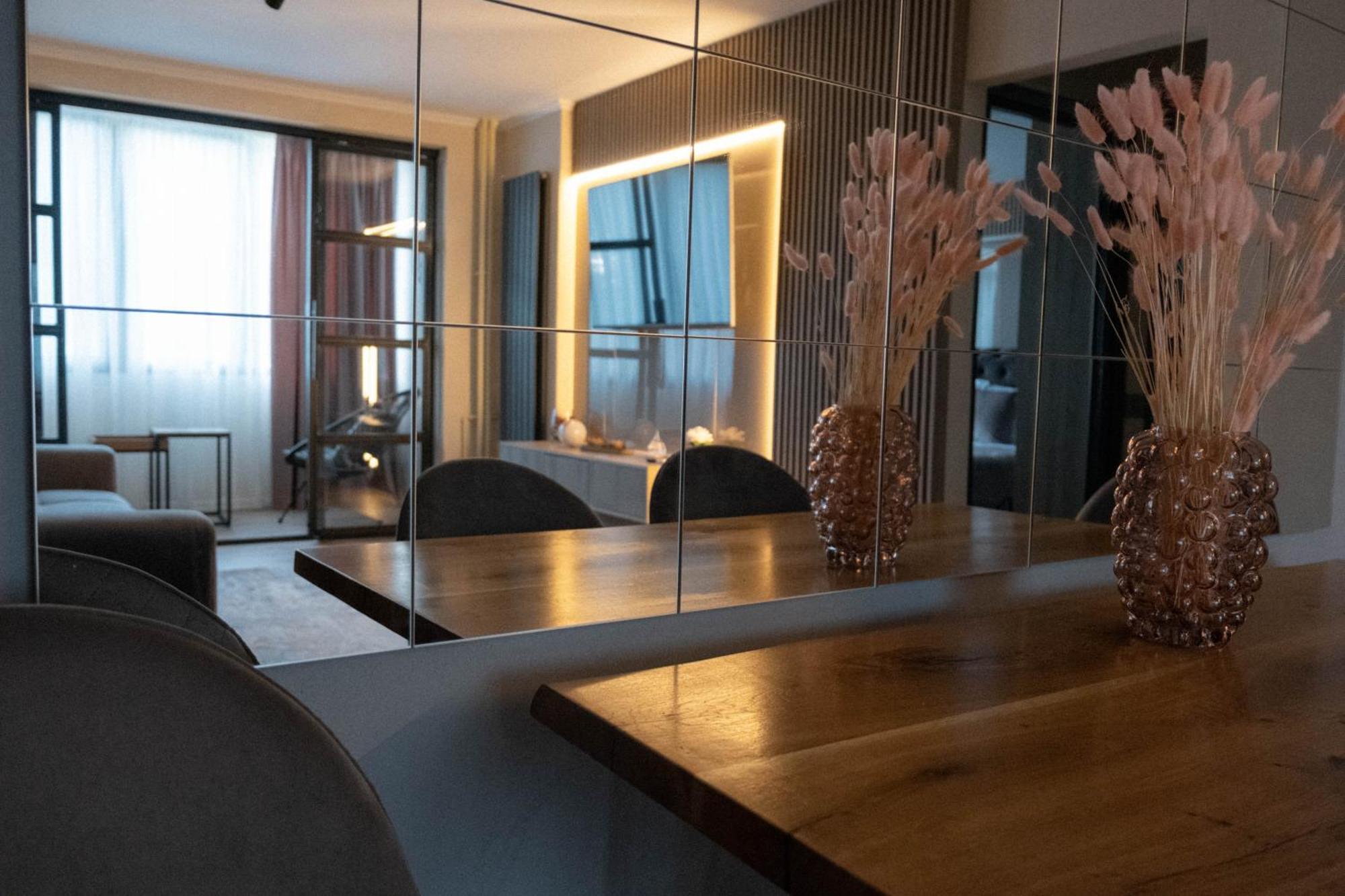 Cosy 2 Rooms Apartment In The Center Of The City Bucureşti Exterior foto
